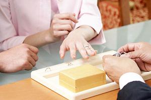 札幌で婚約指輪・結婚指輪を探すなら、